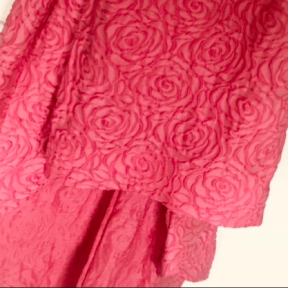 Monique Lhuillier Pink “Give Me a Smooch” Gown - Picture 7 of 15